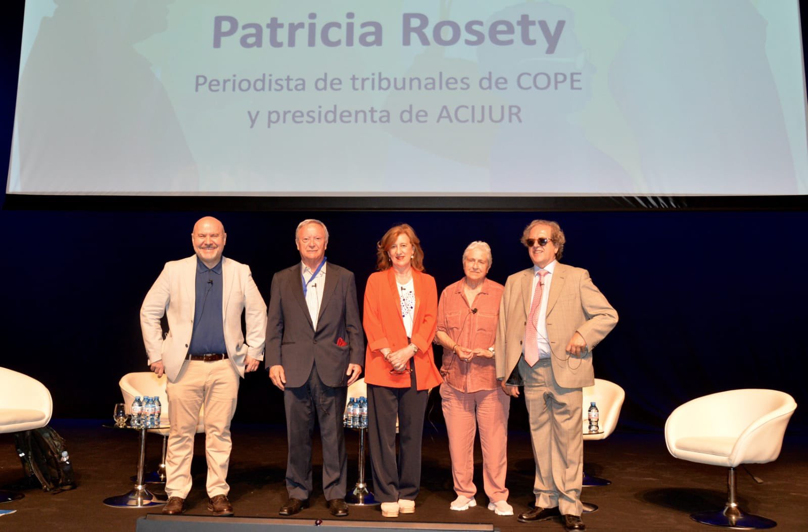 De izquierda a derecha: Luis Cayo Pérez Bueno, Ángel Rodríguez Castedo, Patricia Rosety, Inmaculada Ruiz y Rafael de Lorenzo
